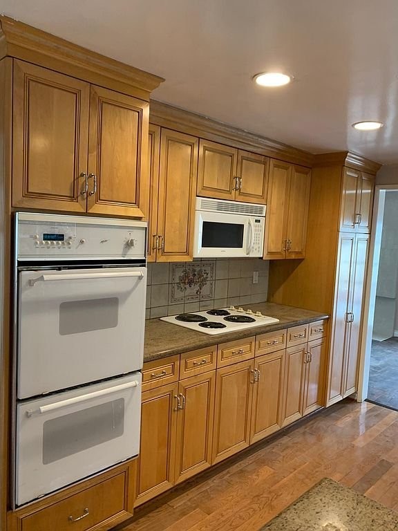 9487 Somerset Ln - Photo 4 of 14