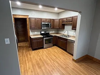 36 Warren Ave #2 - Photo 3 of 8
