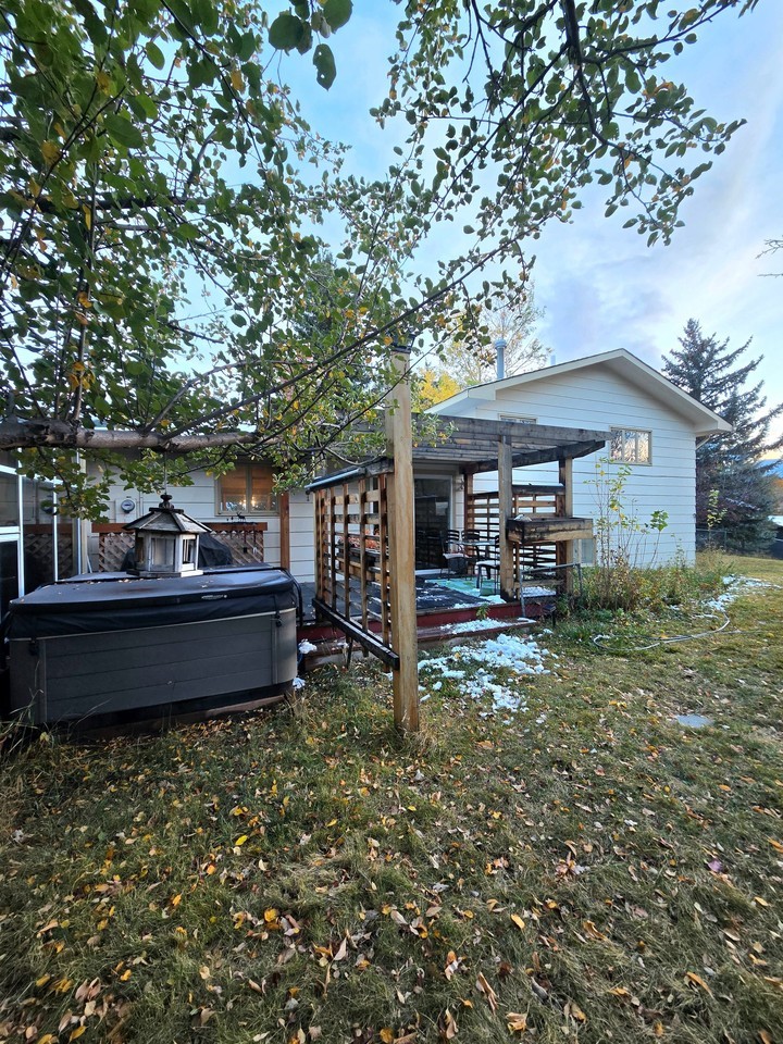 305 E Montana St - Photo 3 of 20