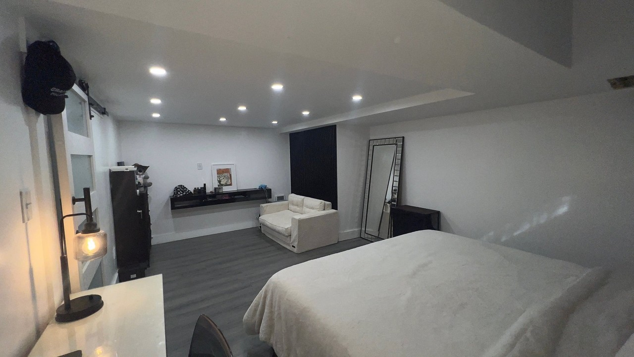 107 Summer St #B - Photo 6 of 11