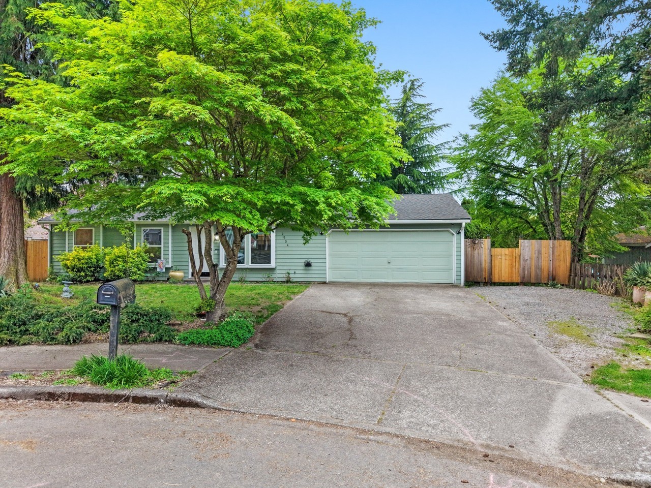 2904 14th St Se - Photo 2 of 34