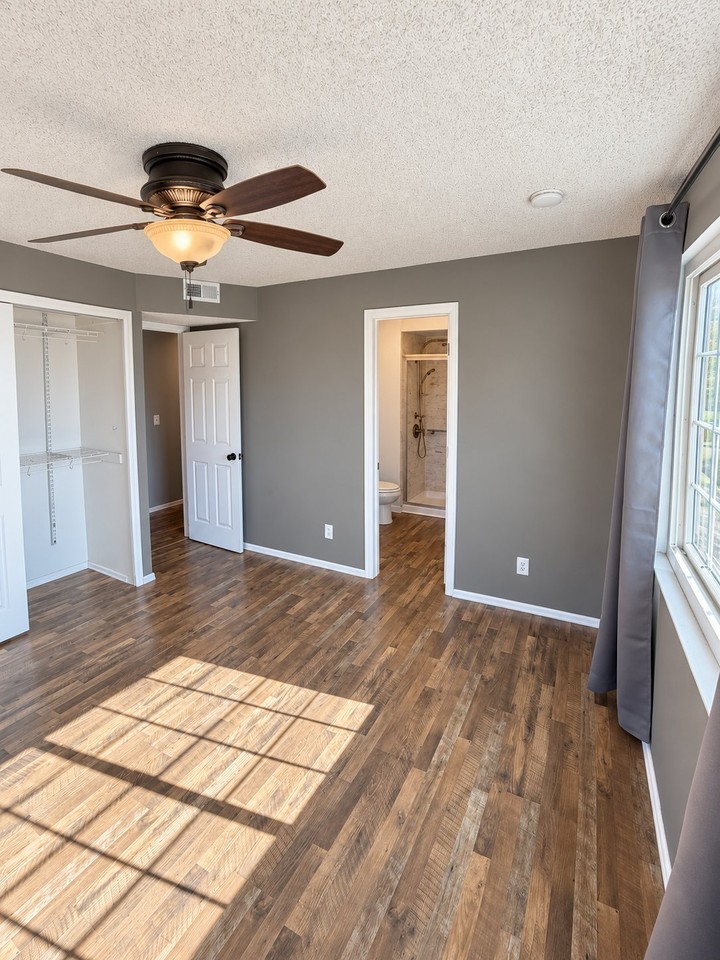 13741 E Lehigh Ave #E - Photo 4 of 17