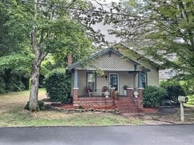 1522 Oak St Nw - Photo 1 of 1