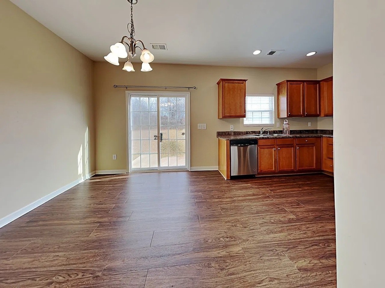 18 Hurshfield Ct - Photo 2 of 10