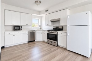 featured image of 1611 N 16th St