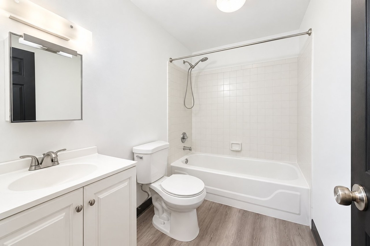 1611 N 16th St - Photo 3 of 6