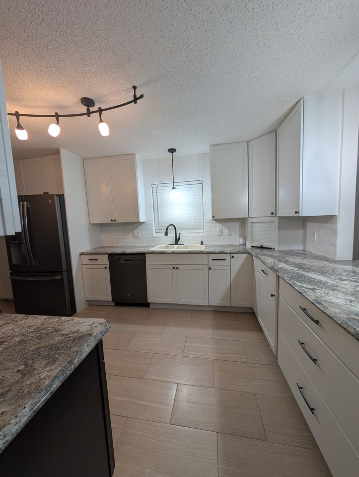 15 Bradmore Ln - Photo 4 of 13