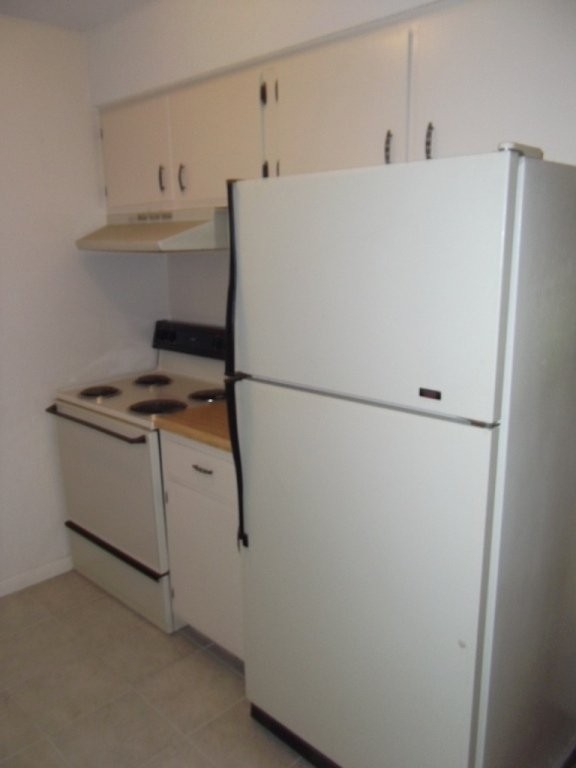 1230 E Mcdaniel St #10 - Photo 7 of 8