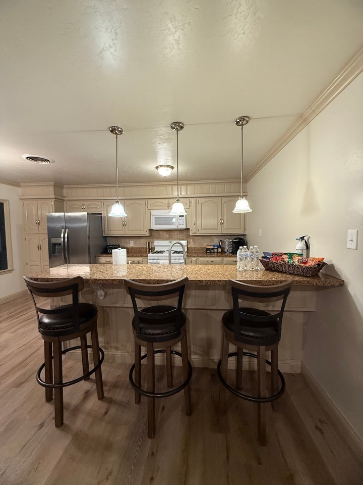 4815 15th St - Photo 4 of 17