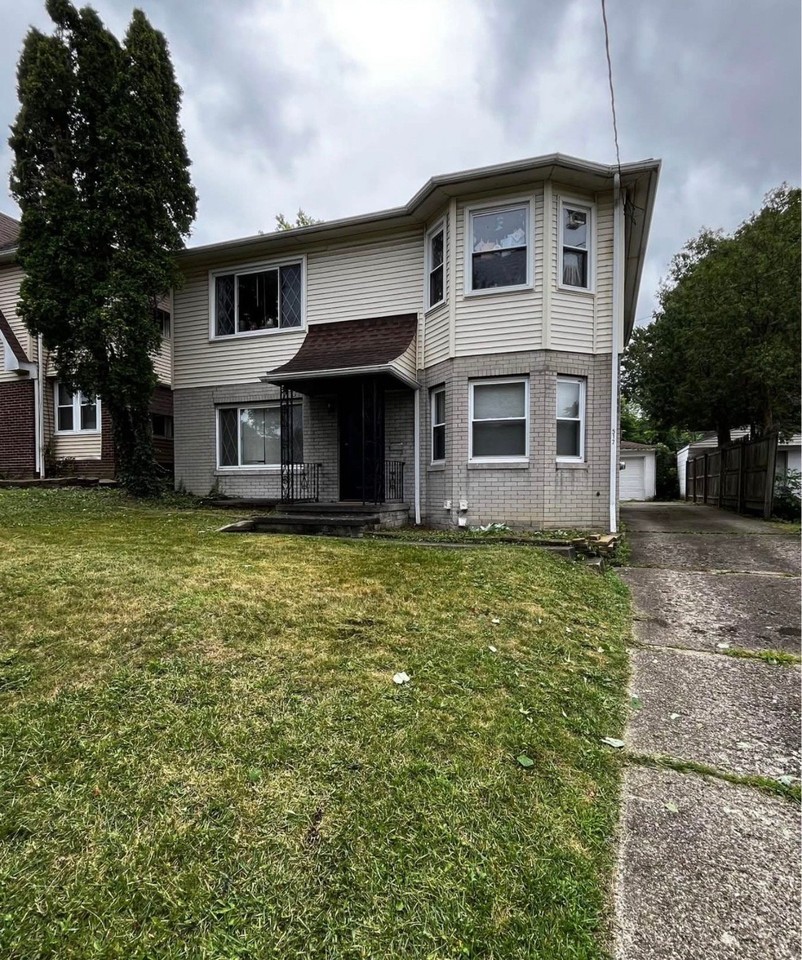 510 N Firestone Blvd