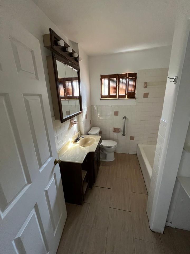 510 N Firestone Blvd - Photo 7 of 7