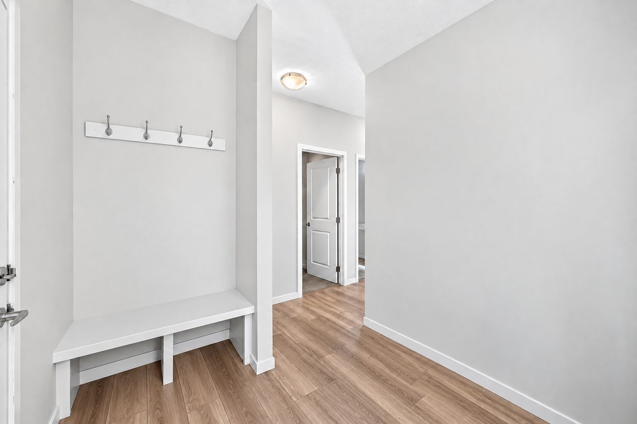 118 Belmont Cres Sw - Photo 4 of 29