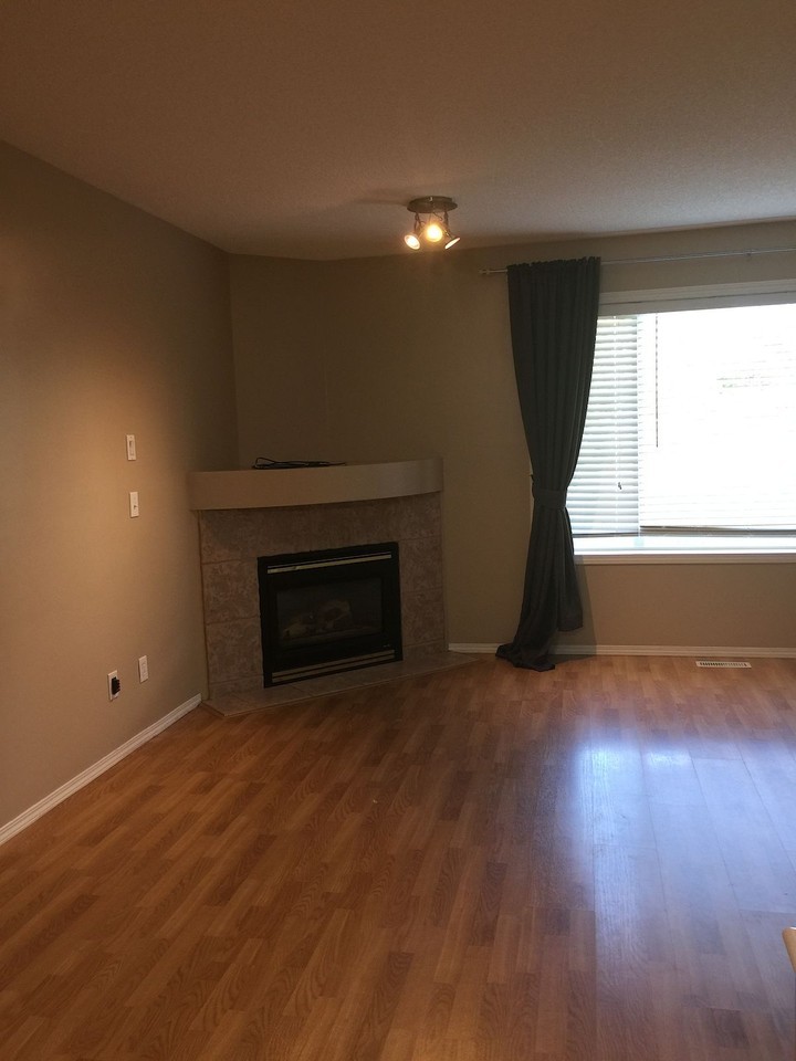 11169 Hidden Valley Dr Nw - Photo 4 of 9
