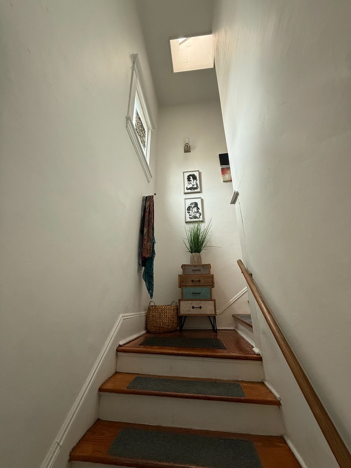 422 Woods Ave Sw #B - Photo 4 of 41