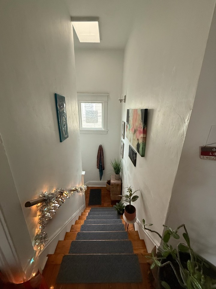 422 Woods Ave Sw #B - Photo 5 of 41