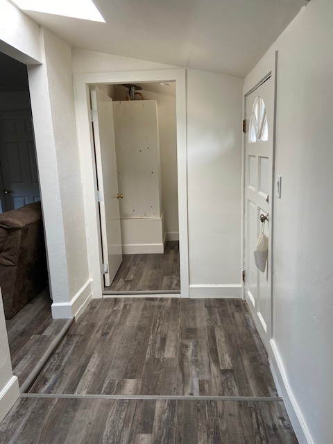 1007 Santiago Ave #B - Photo 2 of 10