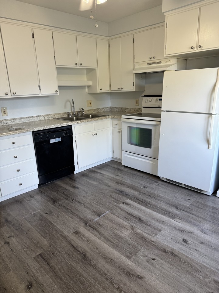 37398 Sharpe Ave #DOWN - Photo 2 of 11