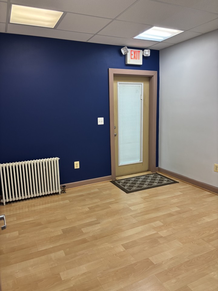3308 Perry St #1 - Photo 7 of 9