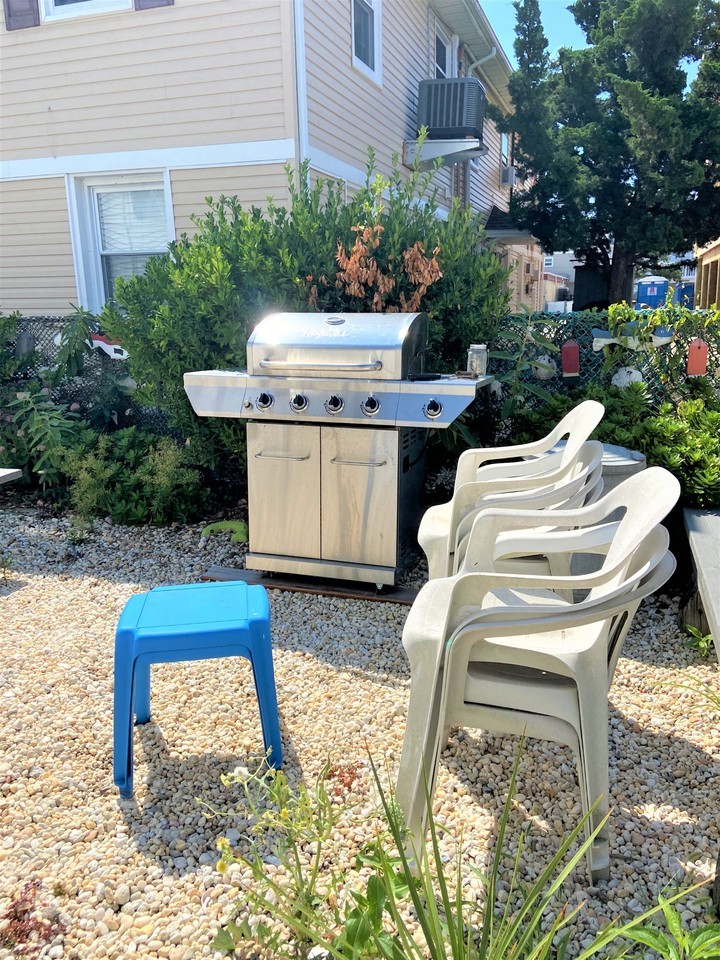 707 Sw Central Ave #A - Photo 4 of 15