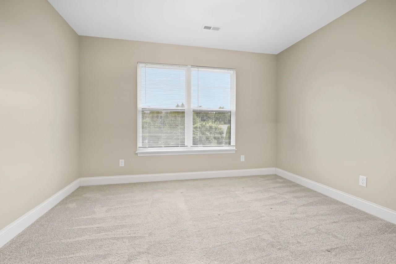 Oglesby Dr #NA - Photo 6 of 20