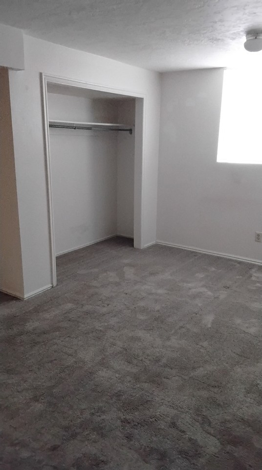 927 E Sego Lily Dr #2 - Photo 2 of 9