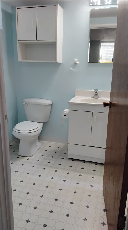 927 E Sego Lily Dr #2 - Photo 4 of 9