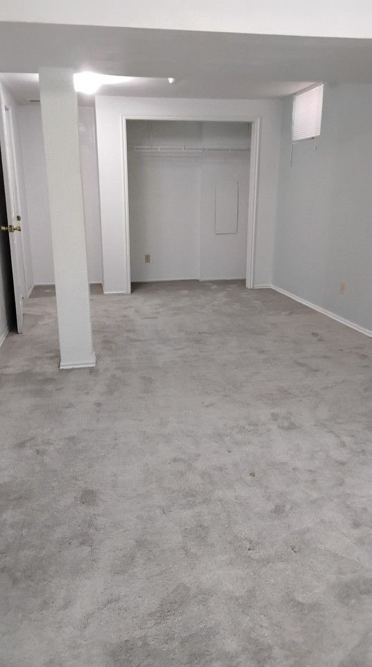 927 E Sego Lily Dr #2 - Photo 5 of 9