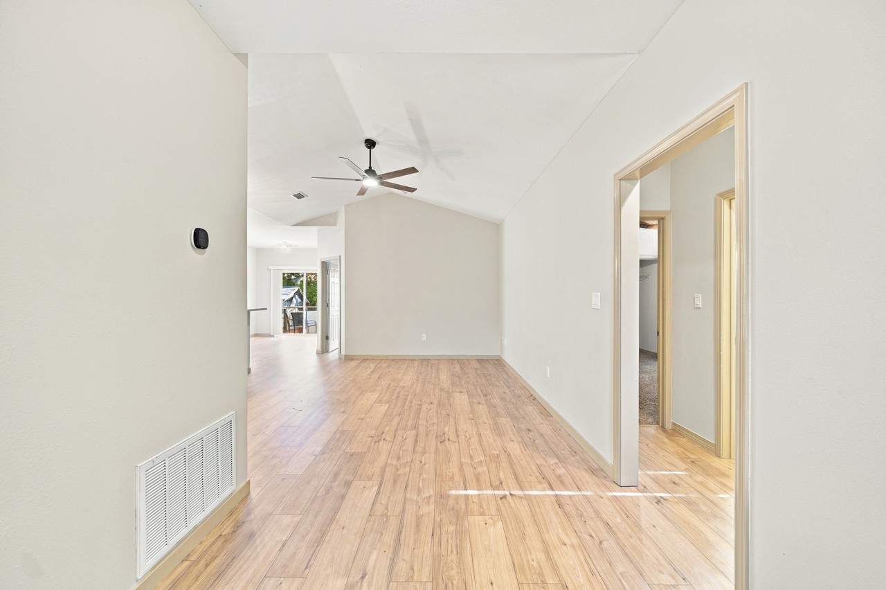 610 Second St #NA - Photo 3 of 21