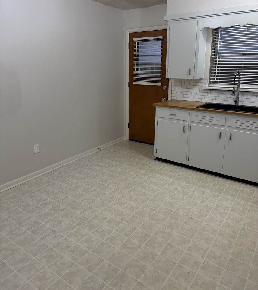 212 W K Ave #NA - Photo 4 of 11