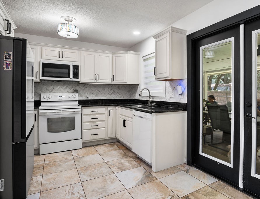 123 Pinewood Ter #NA - Photo 2 of 10