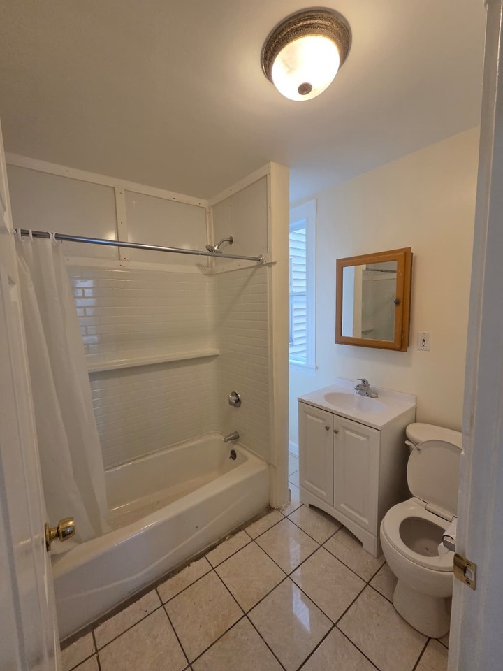 779 Columbia Rd #2 - Photo 4 of 31