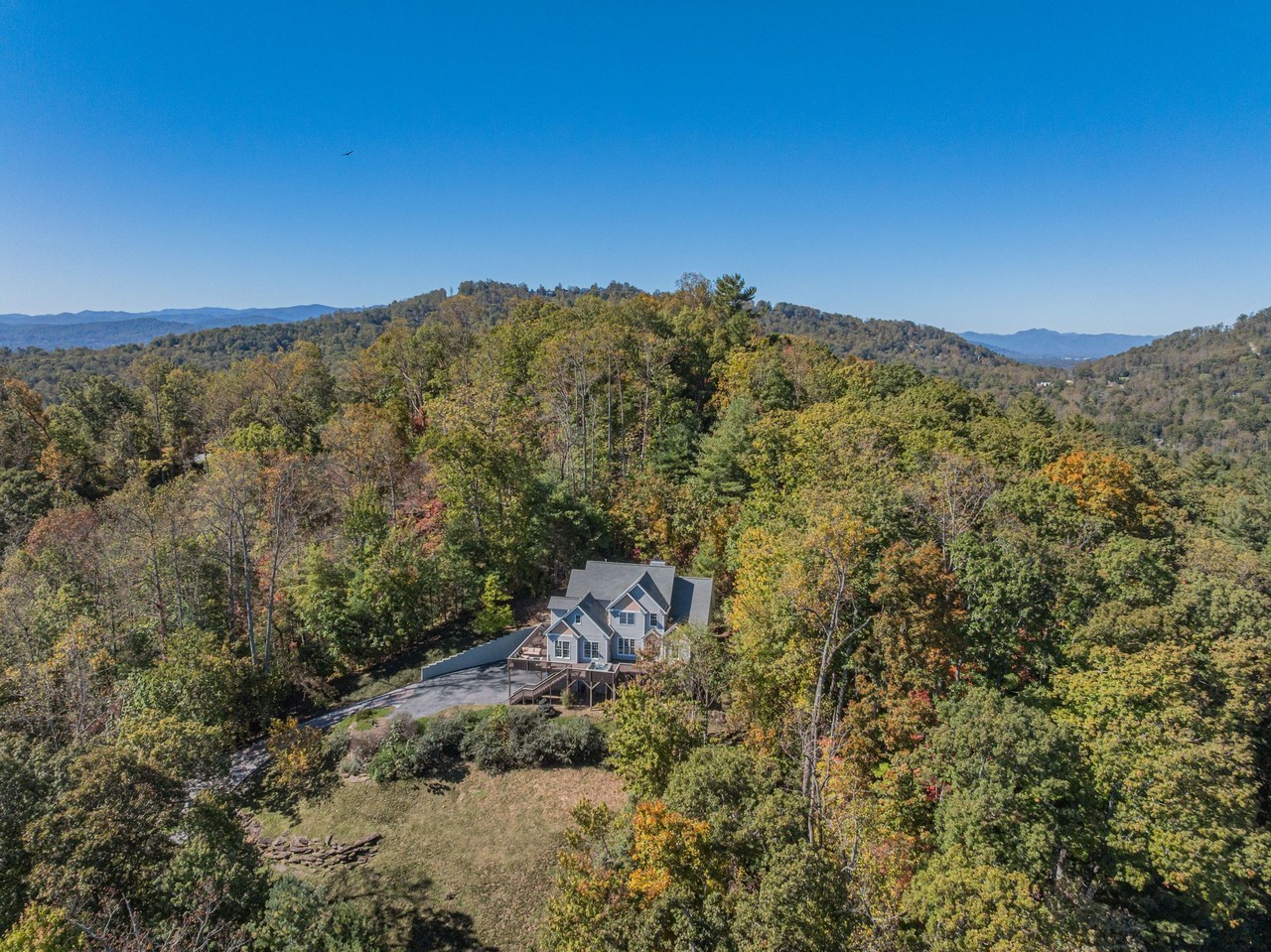 305 Jennifer Ln #NA - Photo 4 of 35