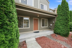 featured image of 2732 Hidden Springs Loop Se #1