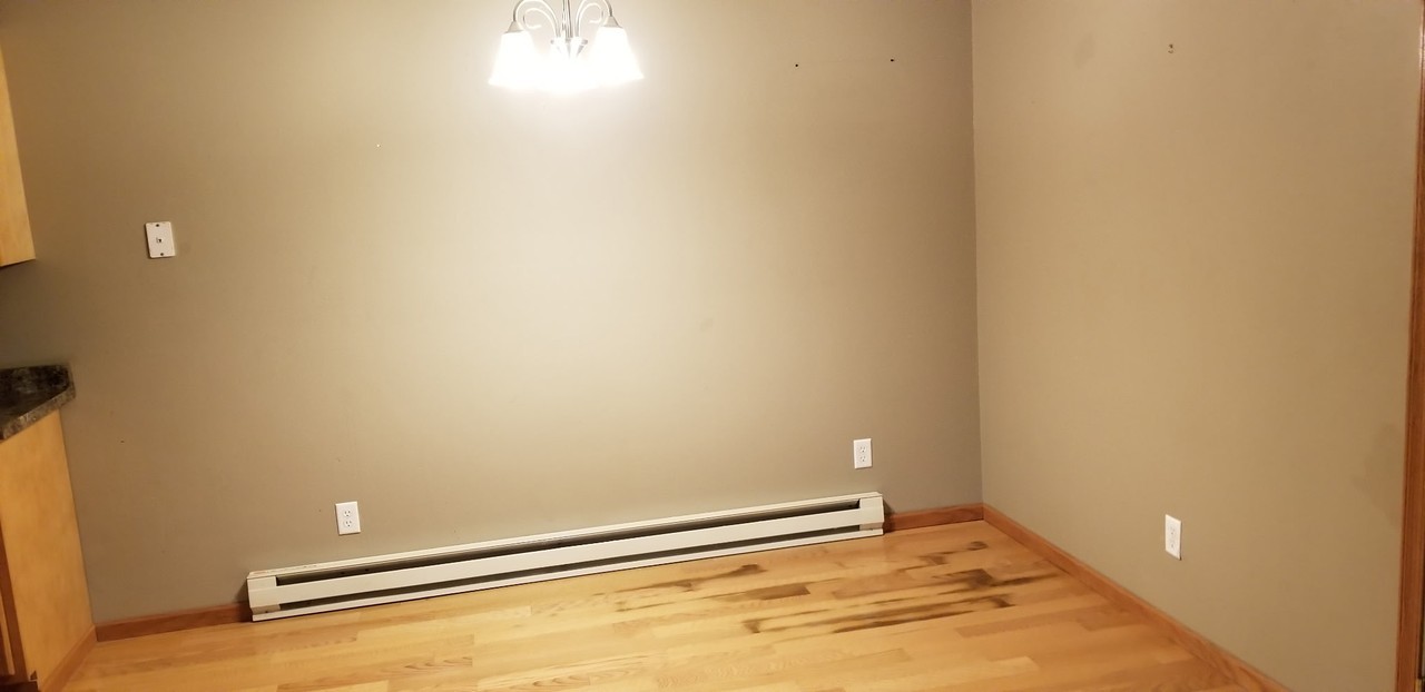 106 E Shelly St #1 - Photo 3 of 5
