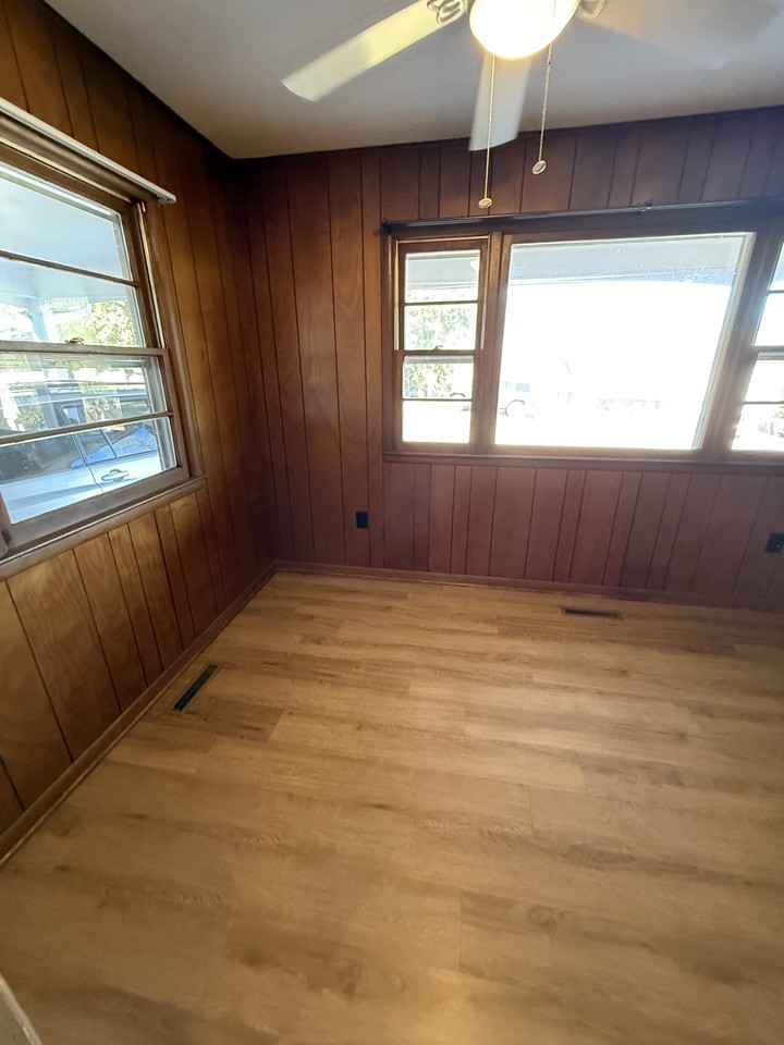 1802 Neihardt Ave #NA - Photo 2 of 24