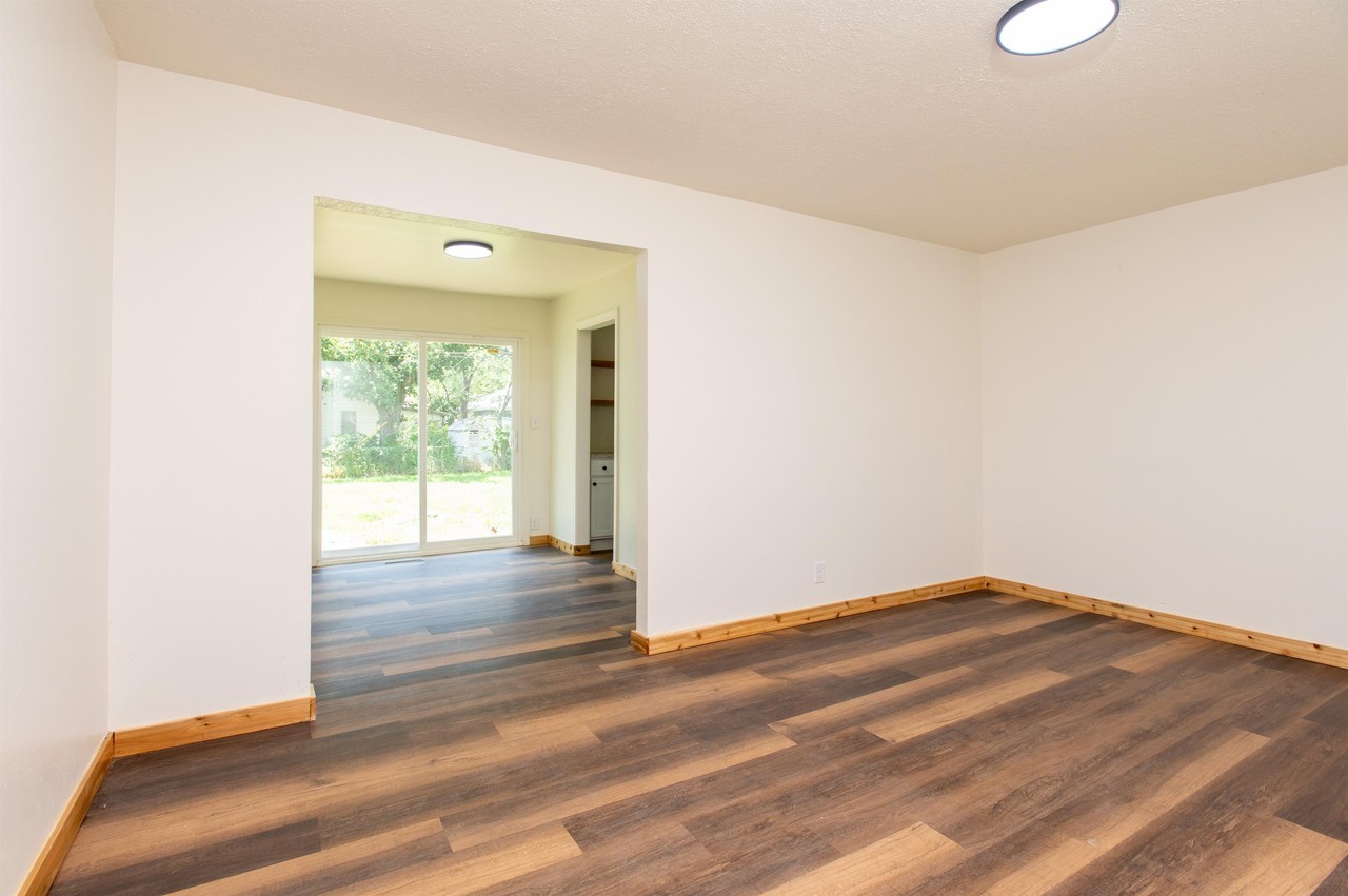 2345 S Greenwood St #1 - Photo 3 of 27