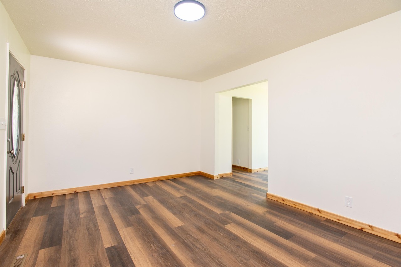 2345 S Greenwood St #1 - Photo 4 of 27