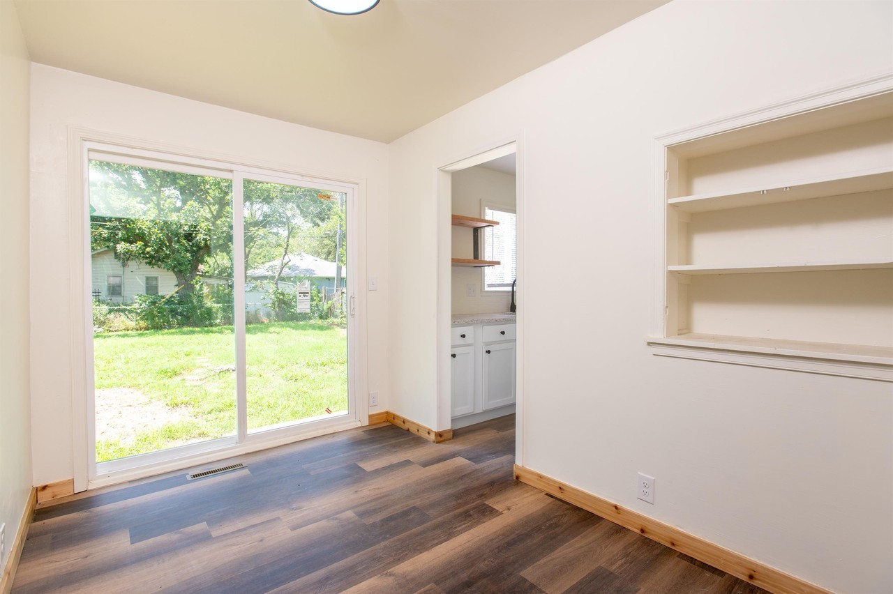2345 S Greenwood St #1 - Photo 7 of 27