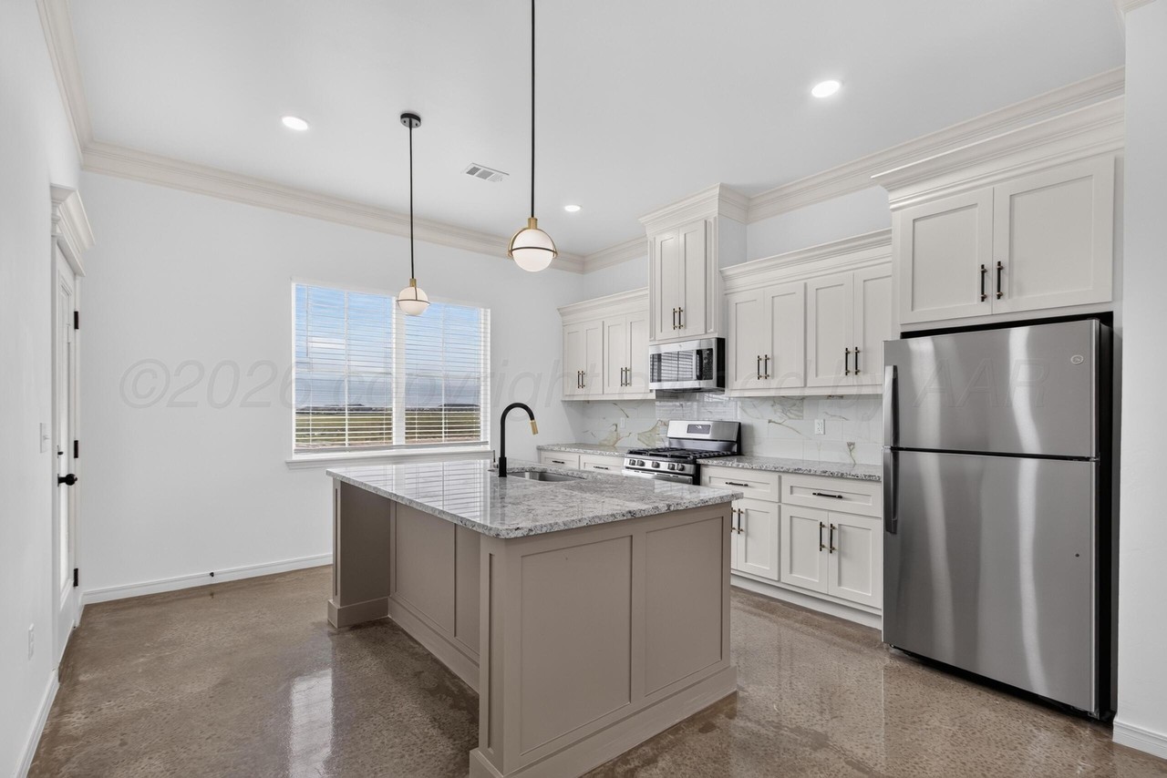 16200 Ladera Way Unit D - Photo 6 of 18