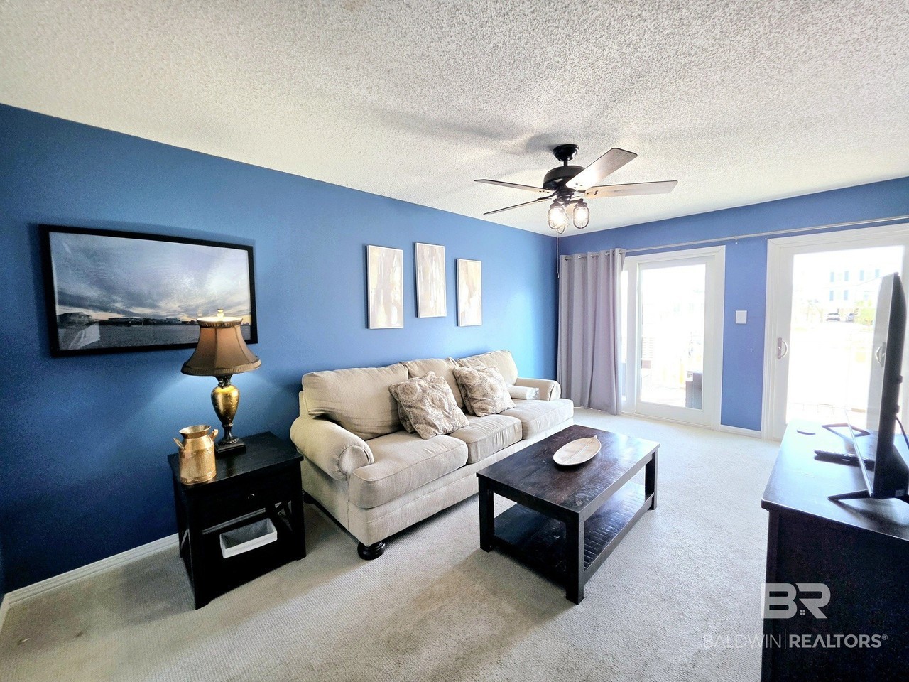 1474 W Beach Blvd #1 - Photo 3 of 19