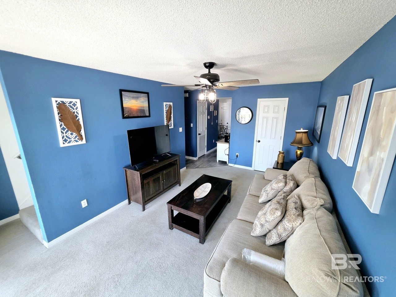 1474 W Beach Blvd #1 - Photo 4 of 19