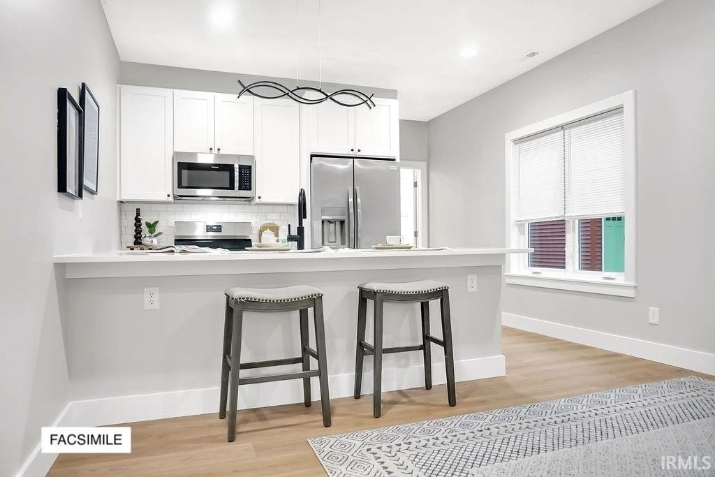405 N Clark St - Photo 6 of 13