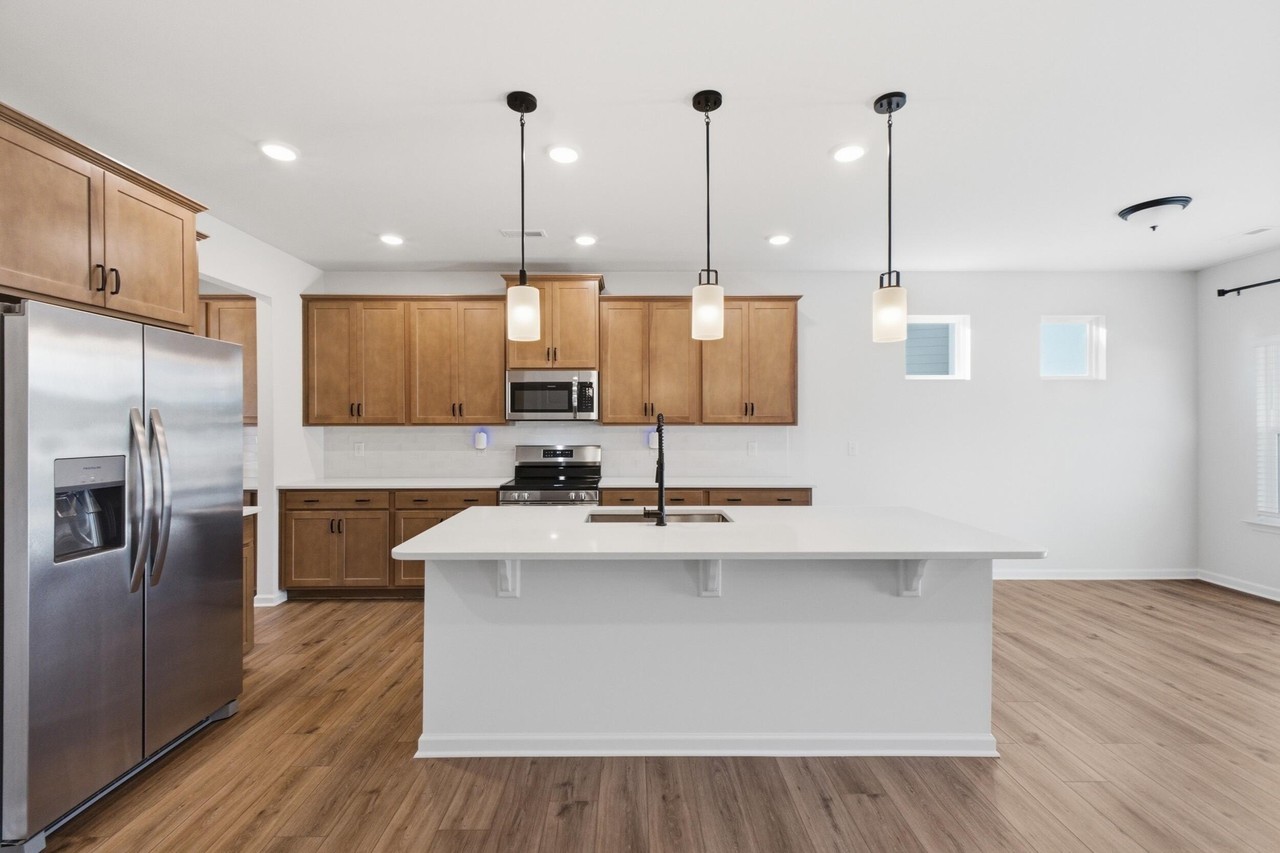 11041 Valmont Way - Photo 3 of 31