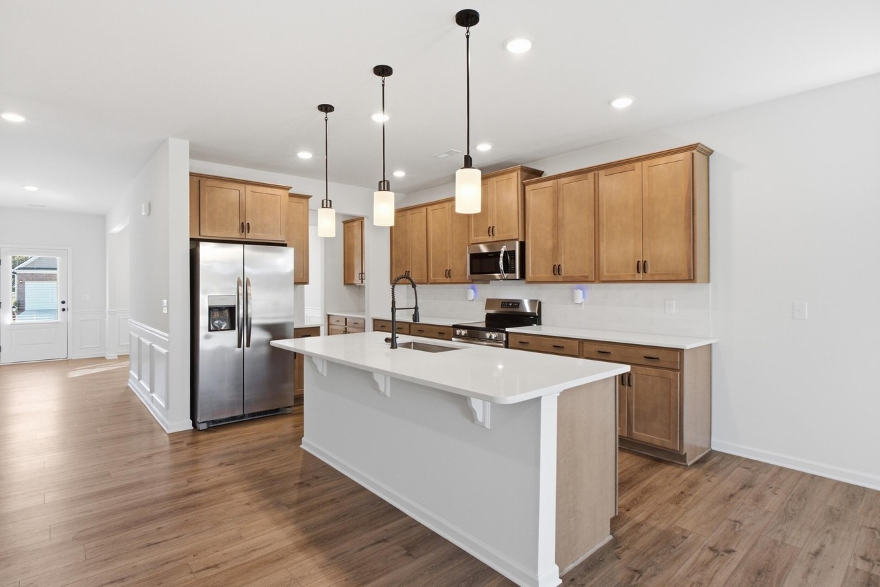 11041 Valmont Way - Photo 6 of 31
