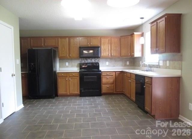 2119 Kenwood Terrace Dr - Photo 2 of 8