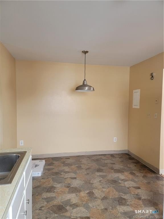 392 Lexington Ave #B - Photo 6 of 19