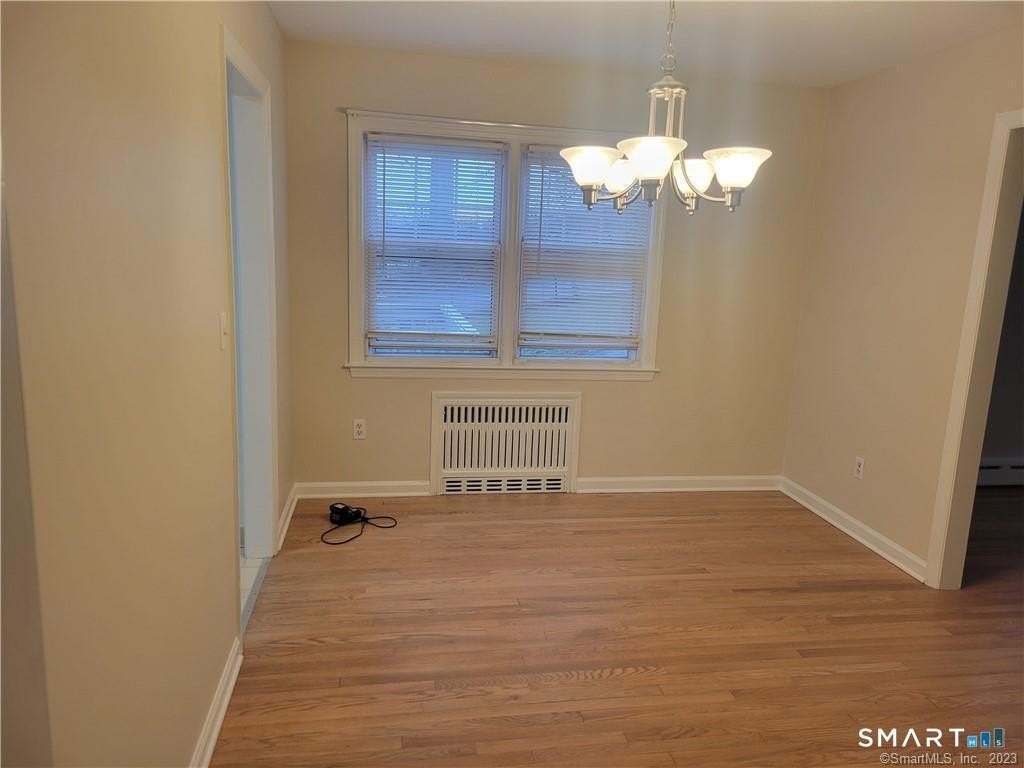 310 Courtland Ave - Photo 4 of 21