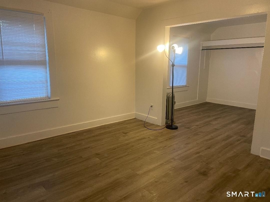 123 Poquonnock Rd - Photo 4 of 8