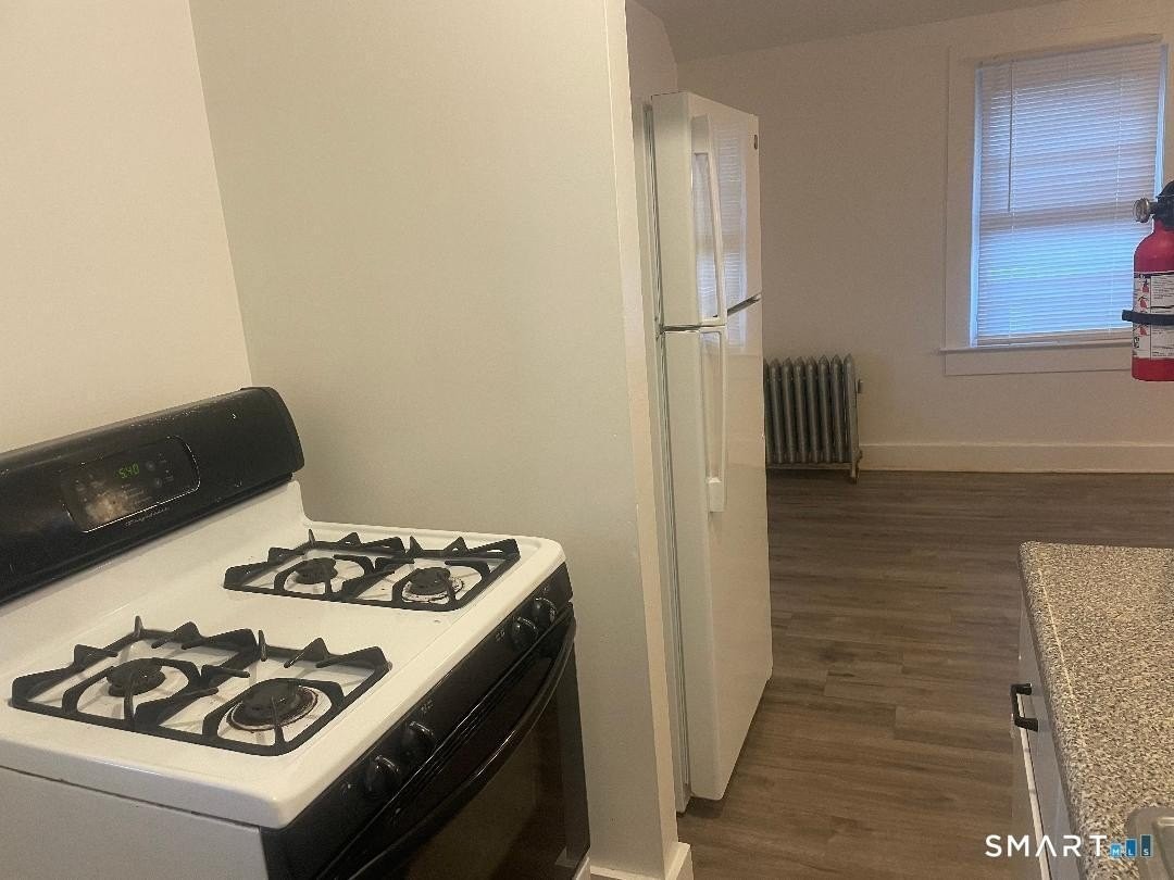 123 Poquonnock Rd - Photo 5 of 8