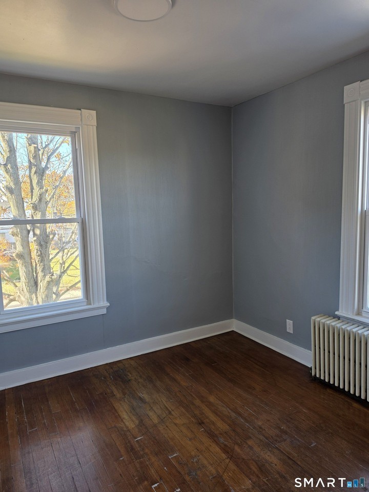 265 Piedmont St - Photo 5 of 11